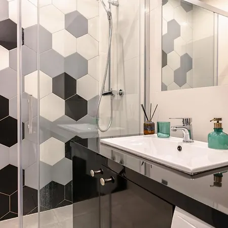 Apartwro - Przestronny Apartament Z Tarasem 5 Min Od Rynku Garaz Projektor Apartment *