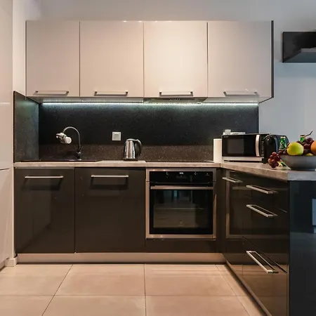 Apartment Apartwro - Przestronny Apartament Z Tarasem 5 Min Od Rynku Garaz Projektor Wroclaw